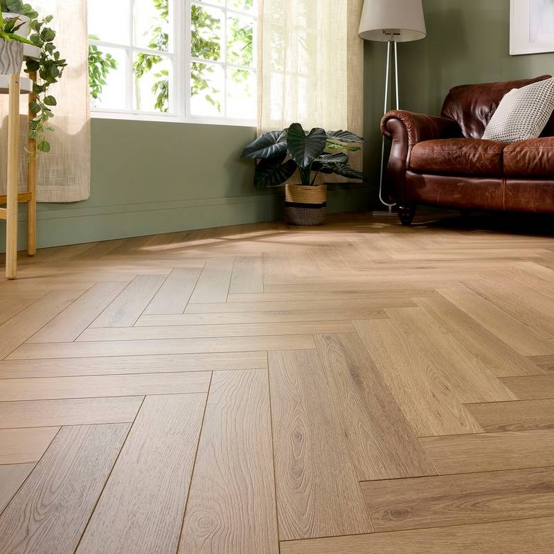 Embrace Herringbone Laminate Flooring Farmhouse Oak 14mm Built-in Underlay - image 2