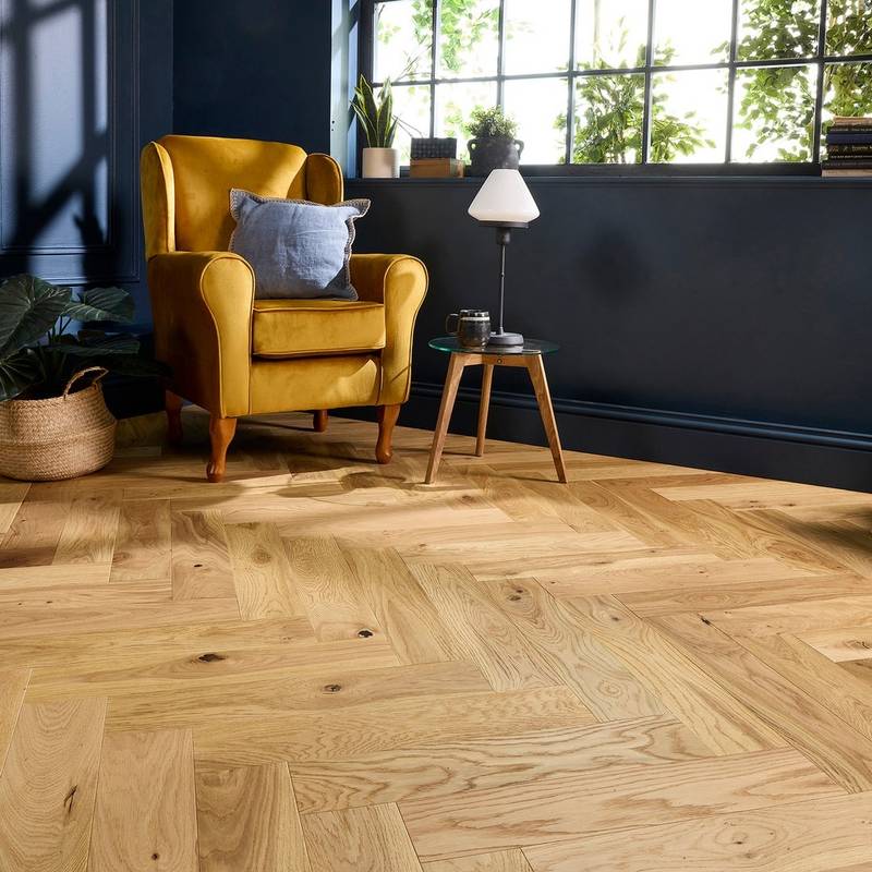 Herringbone Parquet Engineered Wood Flooring 14mm Essential Oak Brushed Lacquer - image 4