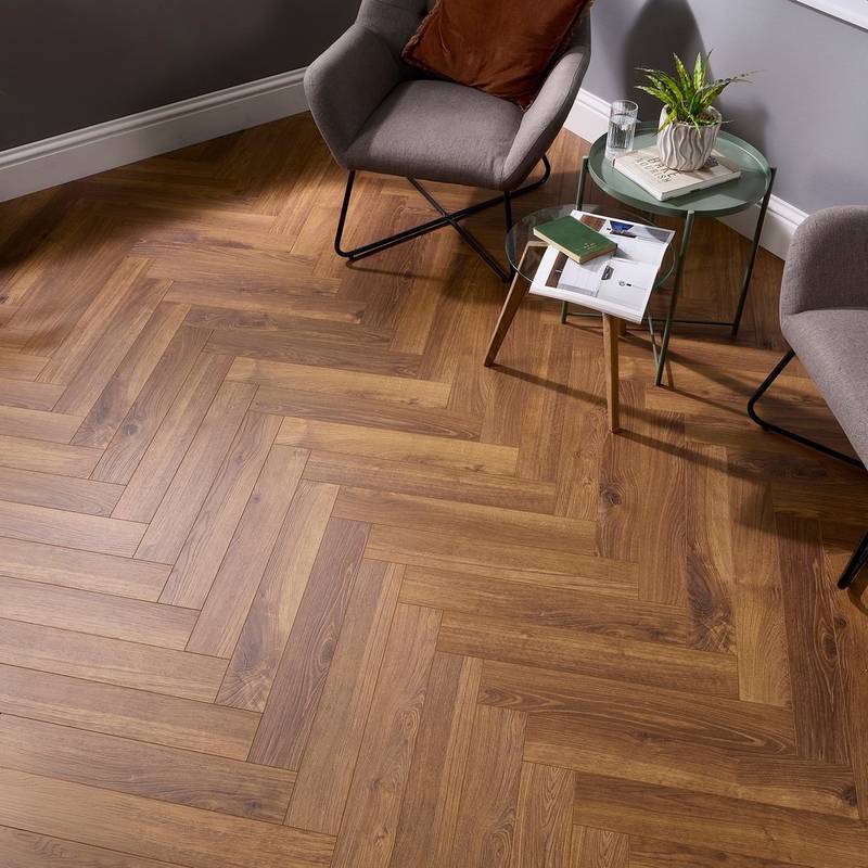 Embrace Herringbone Laminate Flooring Smoked Oak 14mm Built-in Underlay - image 7