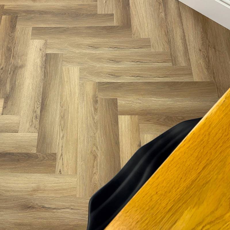 Chic Parquet LVT Flooring Dry Back Oak Nature 8002 - image 2