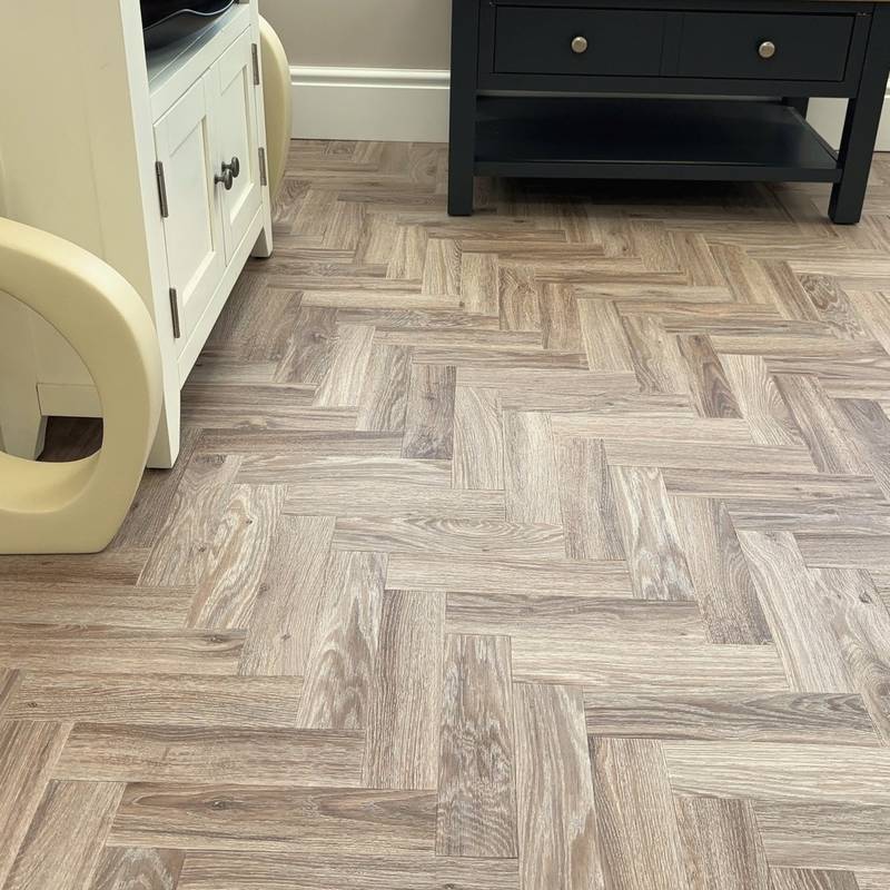 Chic Parquet Mini LVT Flooring Dry Back Blackjack Oak 229 - image 5