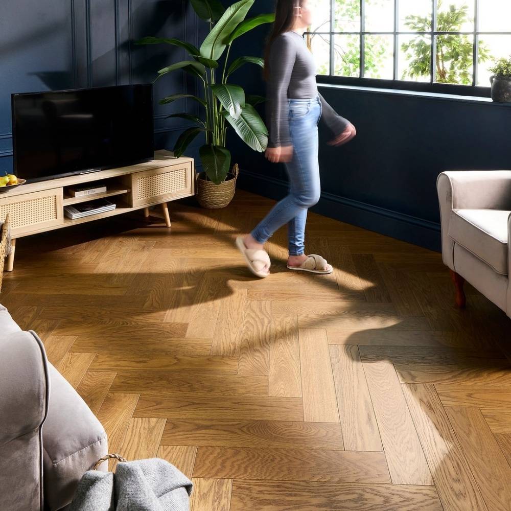 Herringbone Parquet Engineered Wood Flooring 14mm Ambergrain Oak Brushed Lacquer 