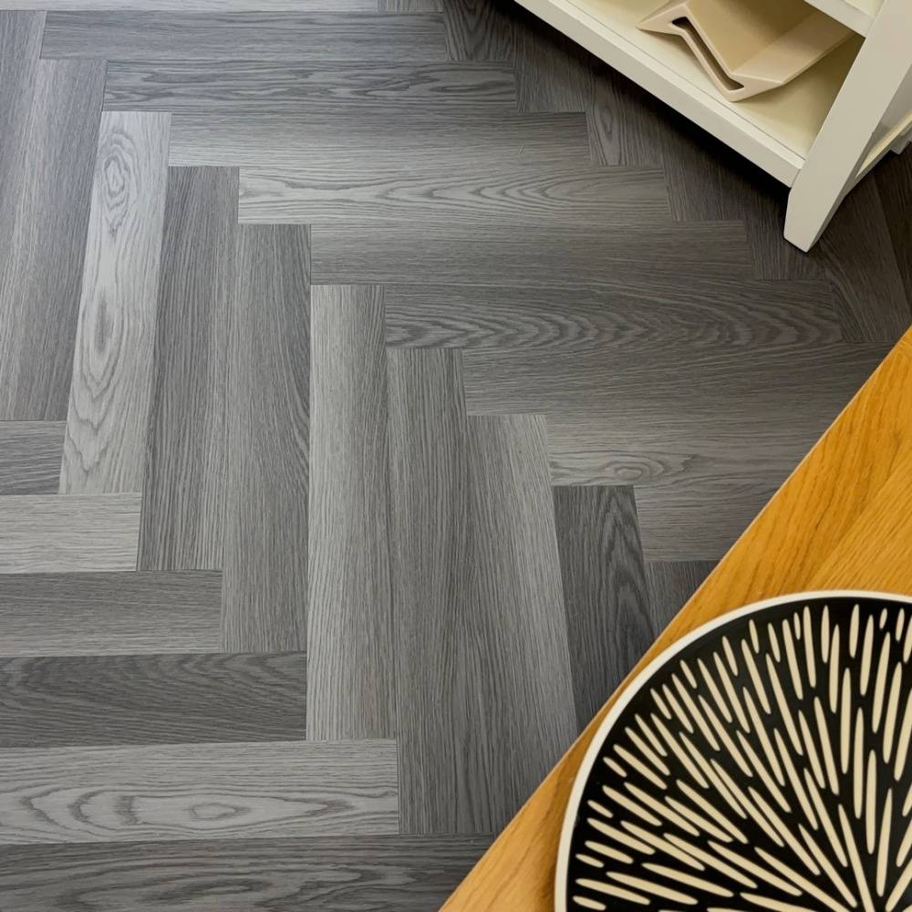 Chic Parquet LVT Flooring Dry Back Oak Grey 8007
