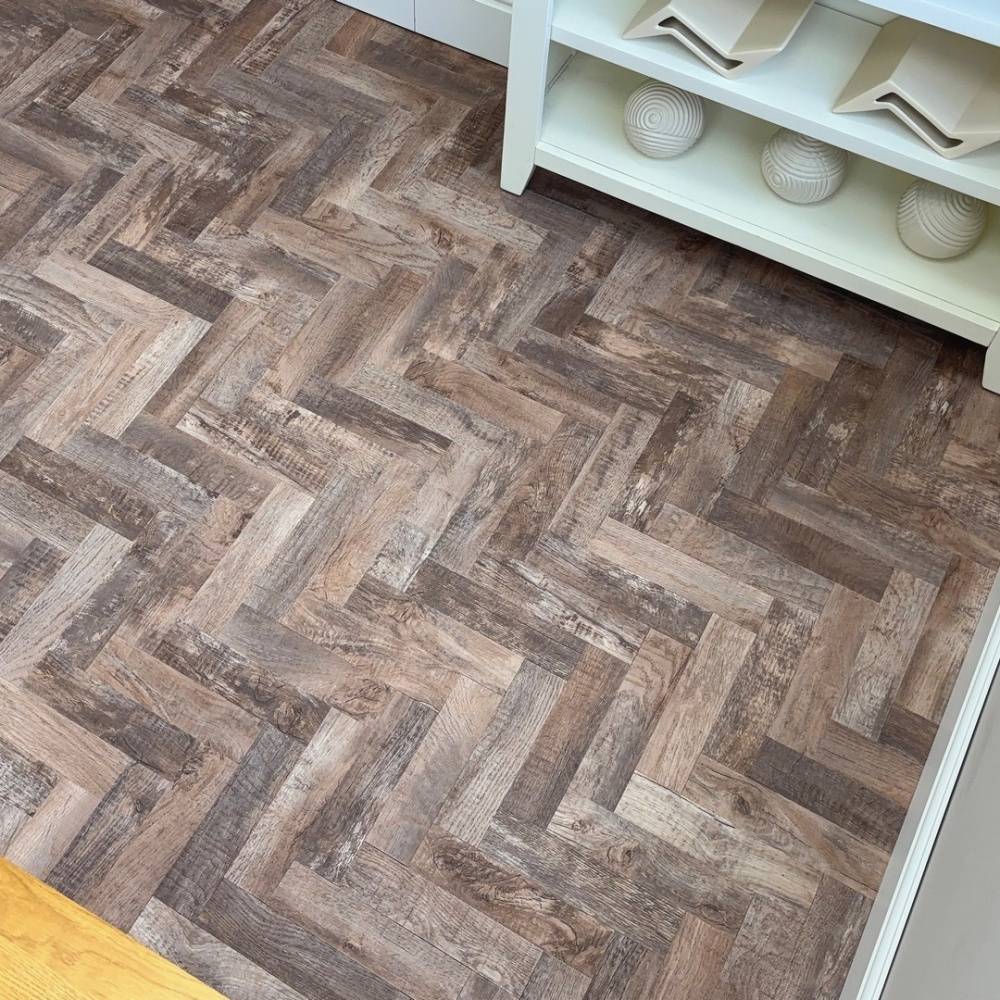 Chic Parquet Mini LVT Flooring Dry Back Country Oak 852