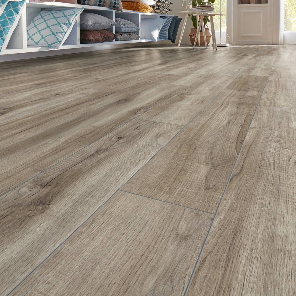 Embrace Pro Laminate Flooring 3662 Montmelo Oak AC5 