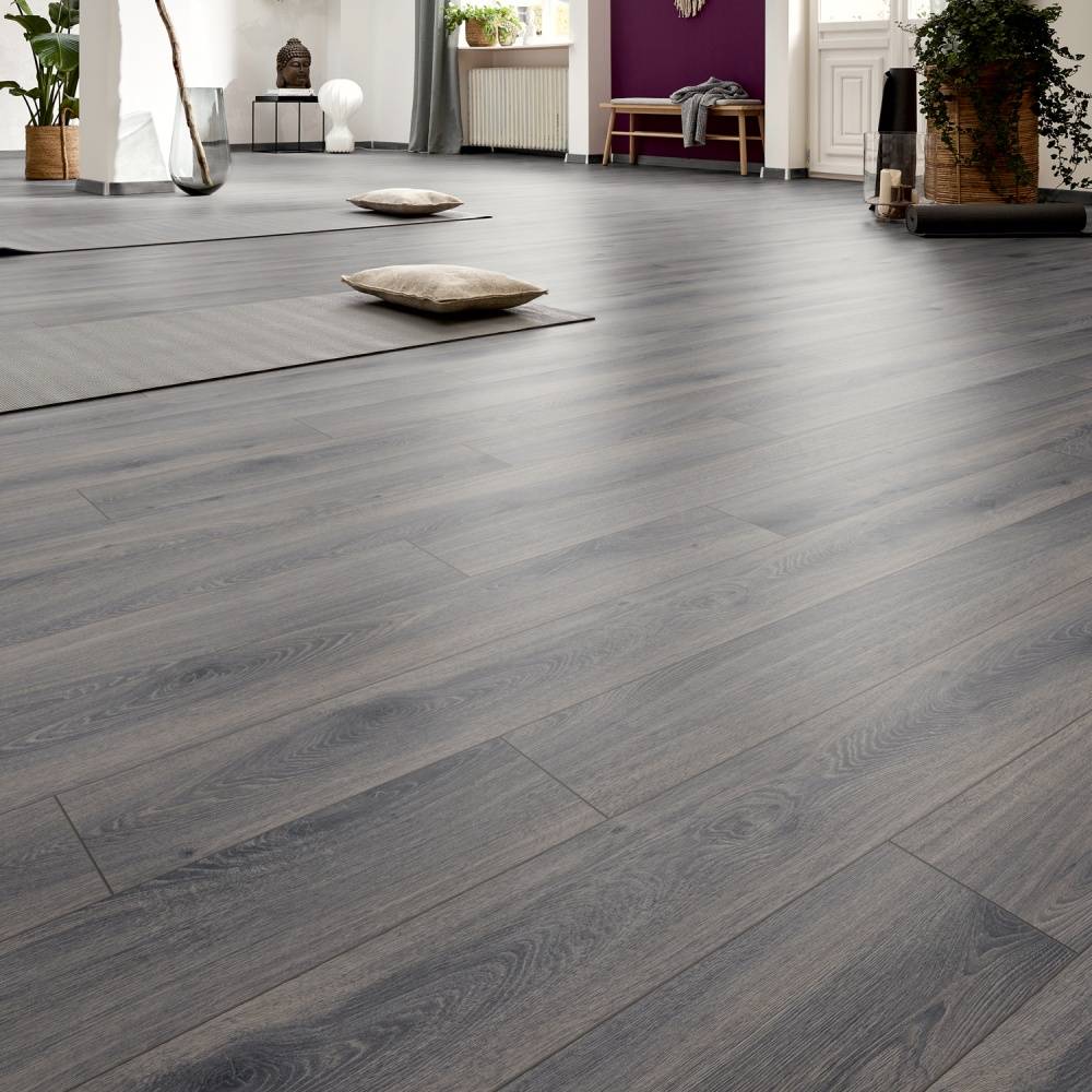 Embrace Pro Laminate Flooring 4167 Presti Oak Grey AC5 
