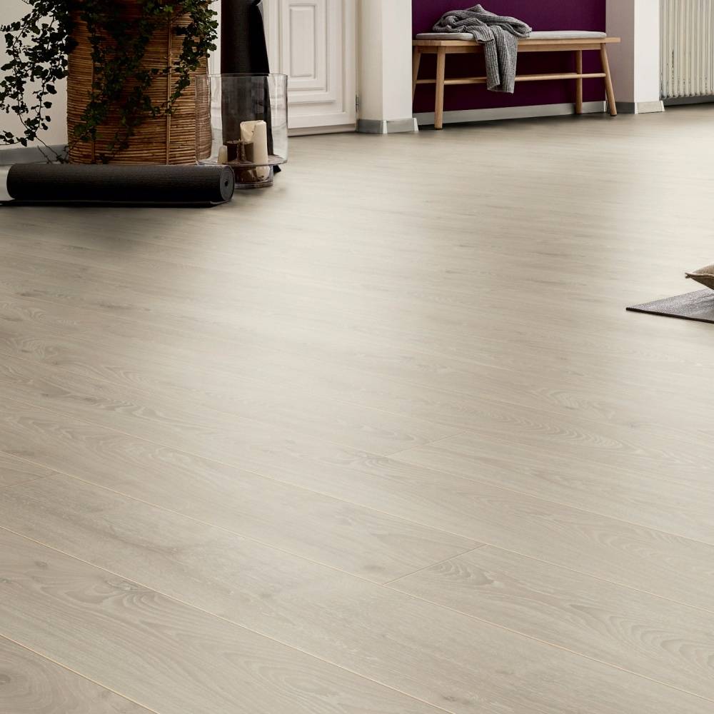 Embrace Pro Laminate Flooring D3597 Timeless Oak AC5