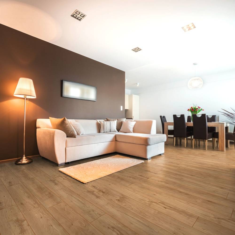 Embrace XL Laminate Flooring 10mm Classic Oak 1008