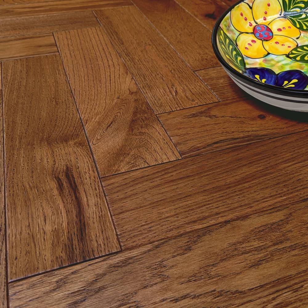 Herringbone Parquet Engineered Wood Flooring lacquered Dalgona Oak 10mm