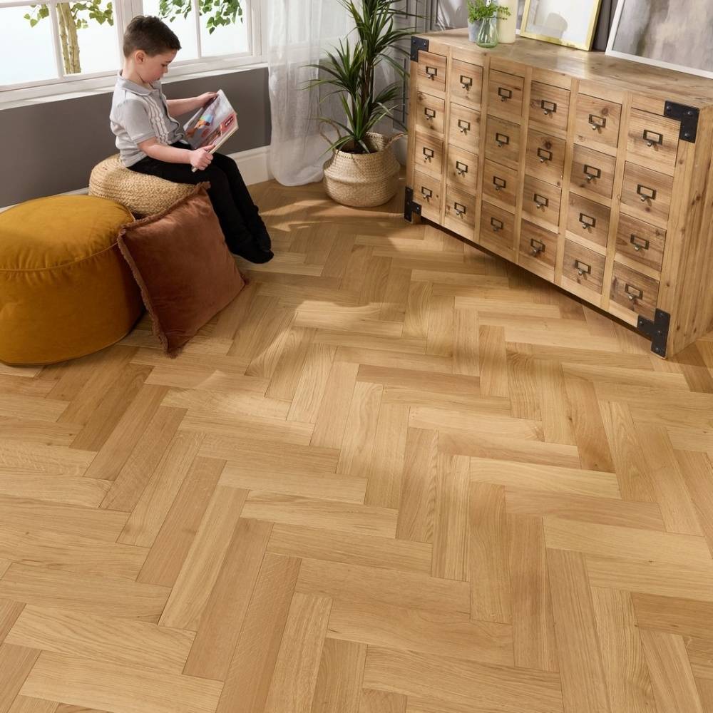 Herringbone Parquet Engineered Wood Flooring 18mm Natural Oak Brushed Matt Lacquered
