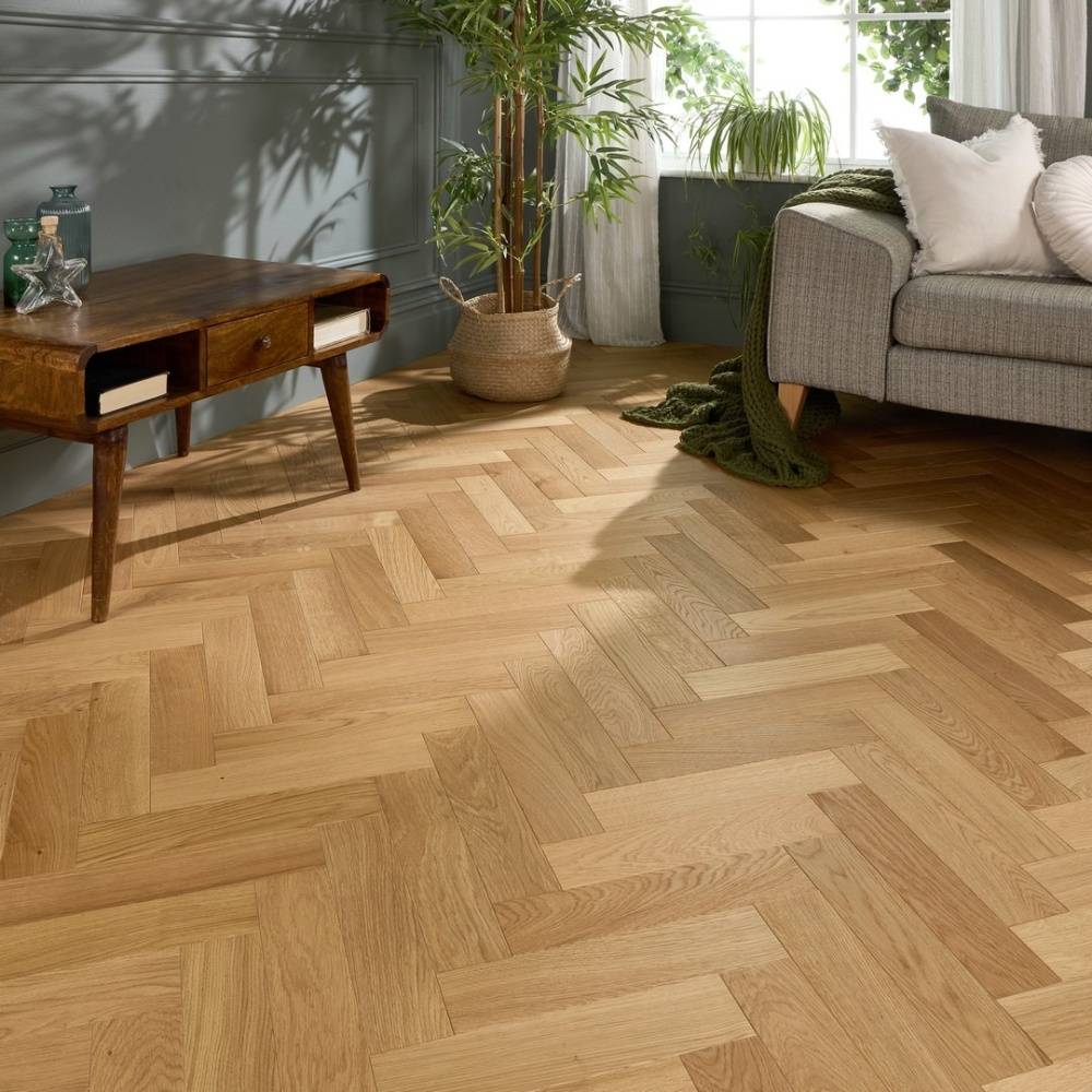 Herringbone Parquet Engineered Wood Flooring 18mm Natural Oak Brushed Oiled 