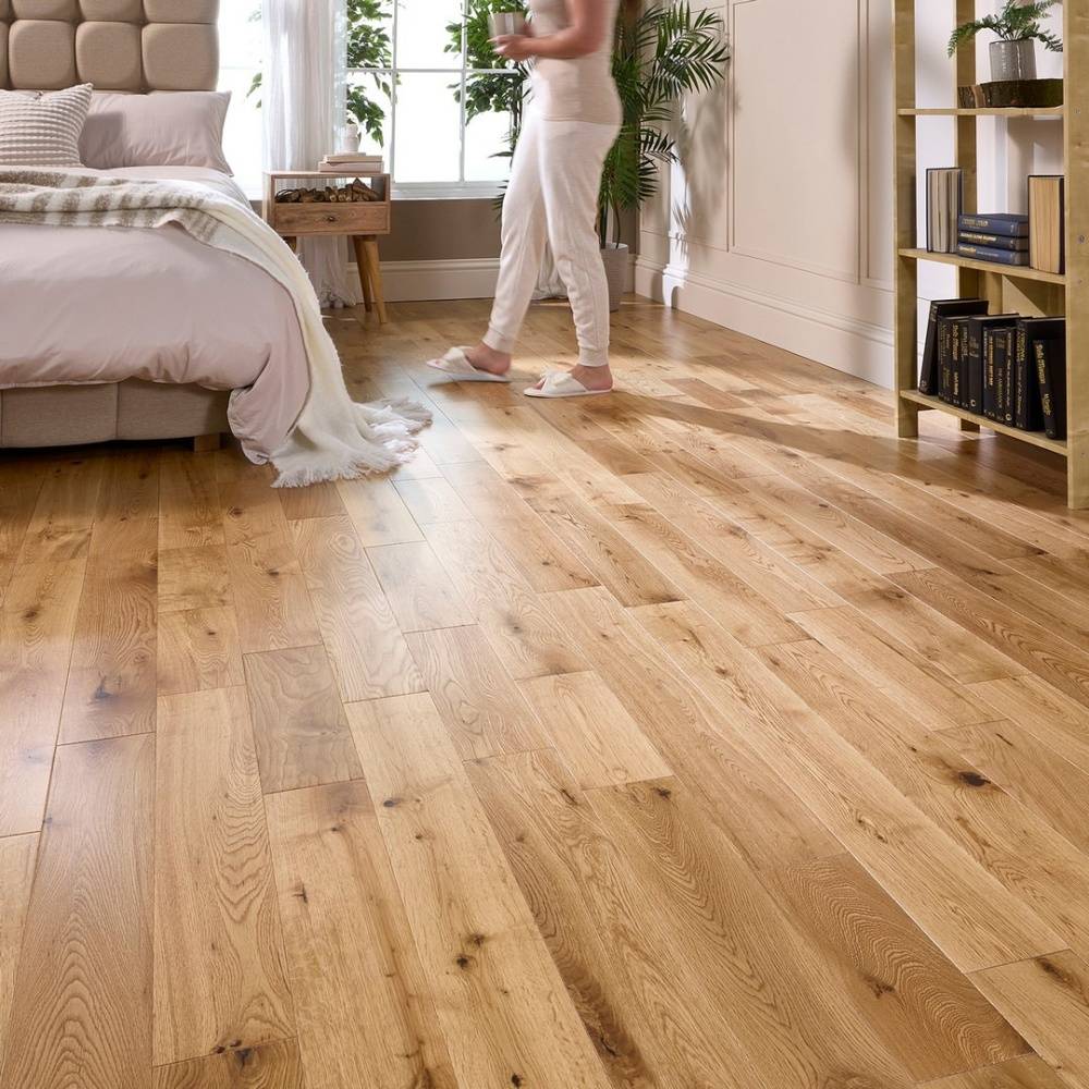 Hinton 18mm x 120mm Solid Wood Flooring Natural Matt Lacquer 