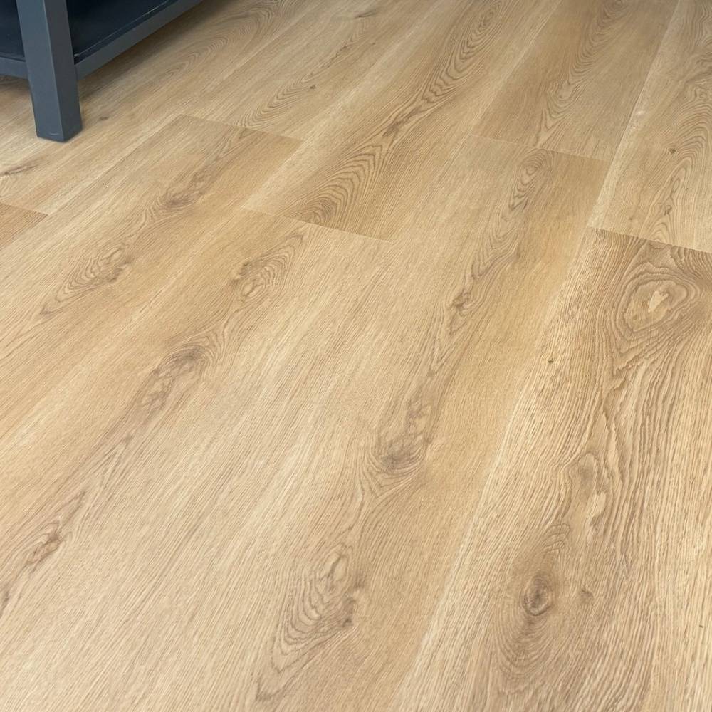 Hyper Loc Natural Oak H051 Click Vinyl 