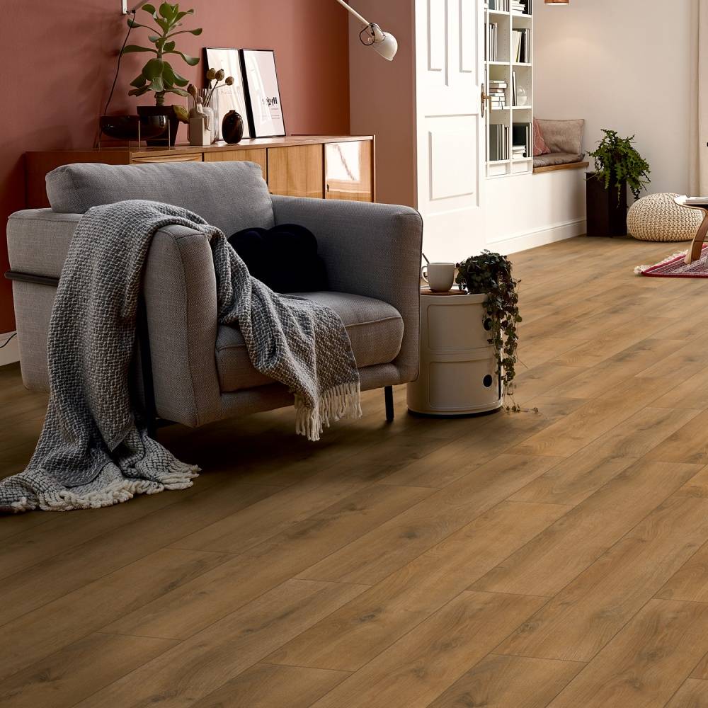 Prestige Laminate Flooring 8mm Dark Summer Oak V-Groove 3901
