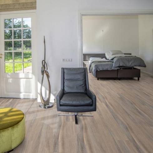 Aqua Plank 5G Blush Oak Click Vinyl Flooring