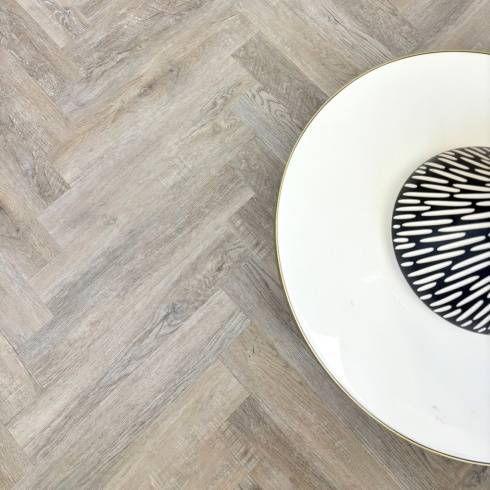 Chic Parquet Dry Back Herringbone Harbour