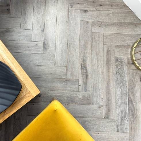Embrace Herringbone Cappuccino Oak 12mm Laminate 