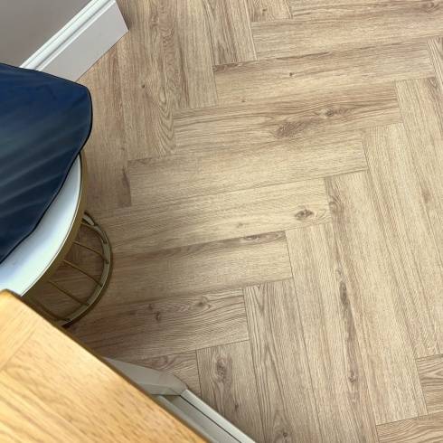 Embrace Herringbone Nature Oak 8mm Laminate 63276 