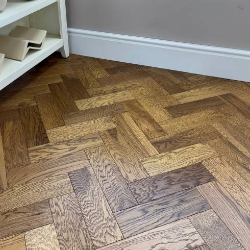 Herringbone Parquet 10mm Harvest Oak Brushed Matt Lac