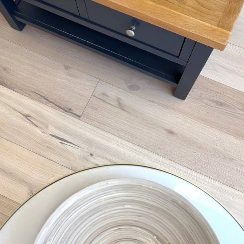 Manor Lytham 18mm Nude Brushed Matt Lacquered Engineered 