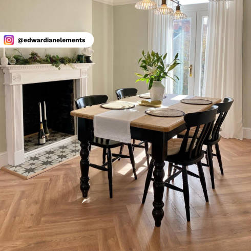 Prestige Herringbone Tobacco Light 8mm Laminate 4764