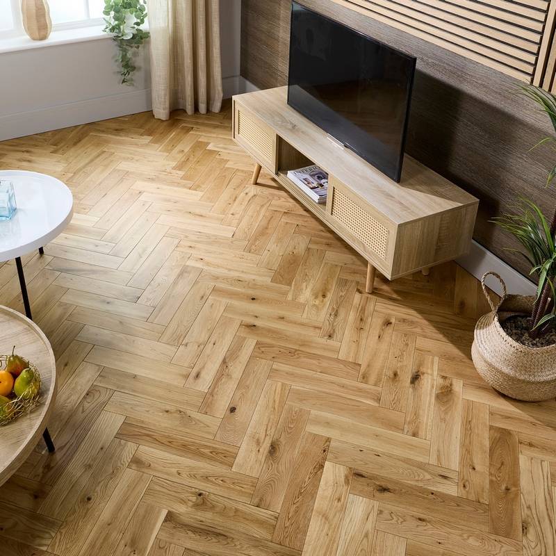 Herringbone Solid Wood Flooring 18mm Natural Uv Oiled - image 4