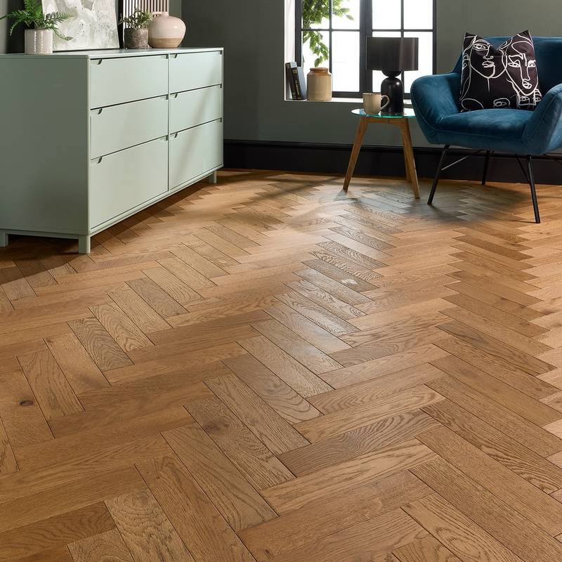 Herringbone Parquet Engineered Wood Flooring 18mm Warm Harvest Brushed Oiled - image 8